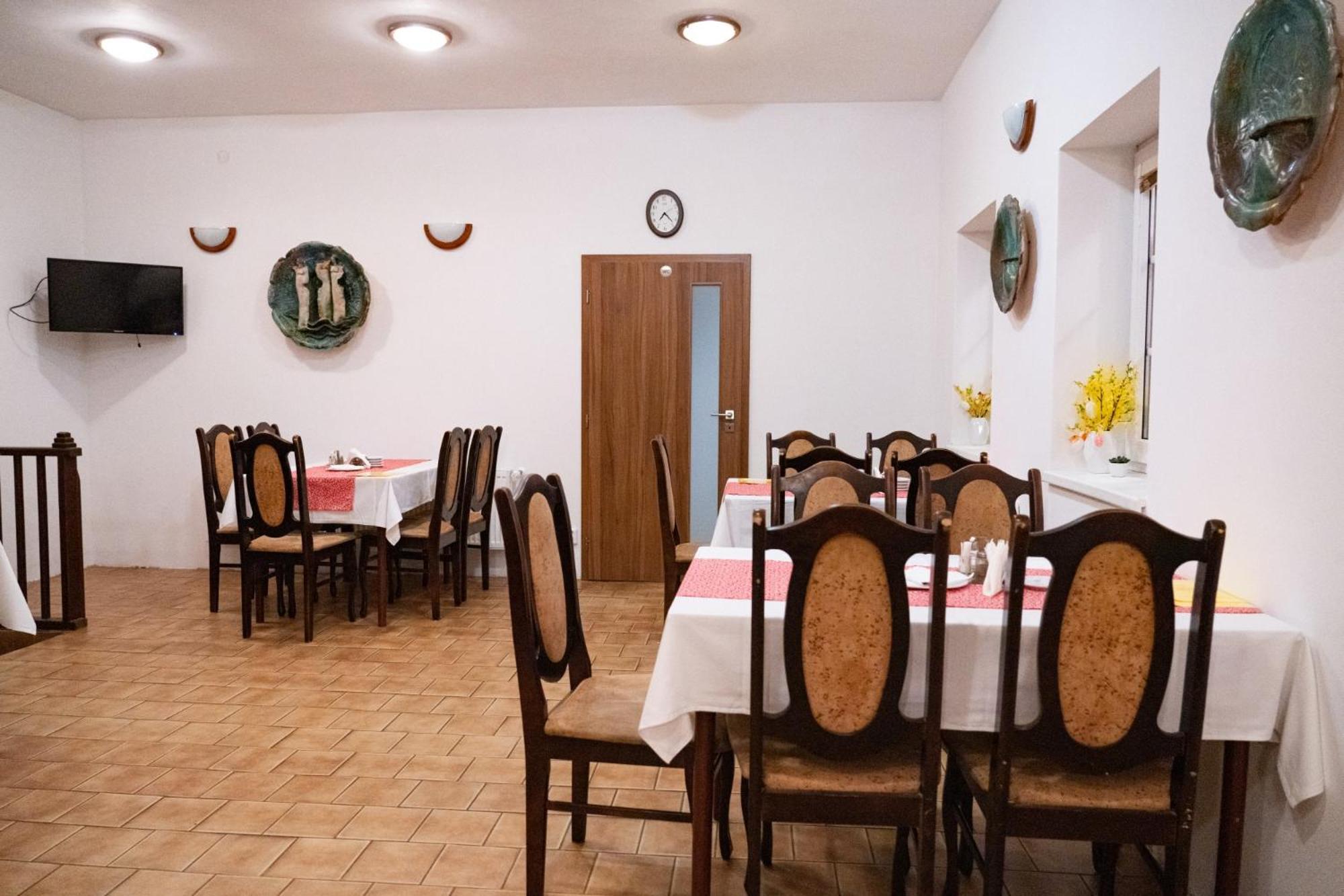 Pension Restaurace Florian 巴甫洛夫 外观 照片